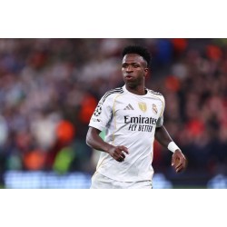 Real Madrid ei suvaitse keskinkertaisia pelaajia Real Madrid ei suvaitse keskinkertaisia pelaajia